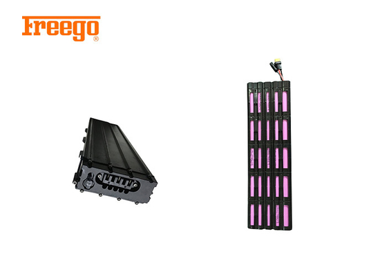 黒い電気スクーターの予備品500w 36vのリチウム イオン電池のパック